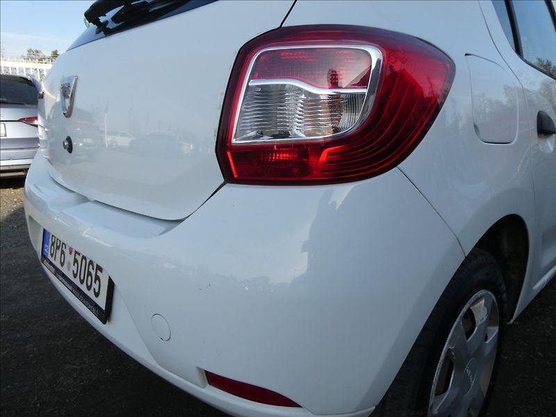 Dacia Sandero 1,2 16V 55kW Access, KLIMA - fotka 10 z 33