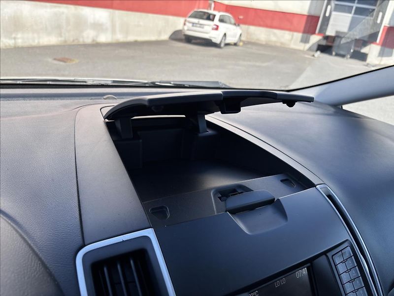 Ford S-MAX 2,0 TDCi 88 kW Trend - fotka 40 z 41