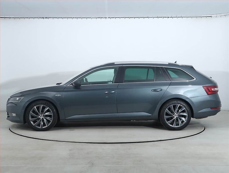Škoda Superb (2016) Laurin&Klement 2.0 TDI, 4X4 - fotka 3 z 26