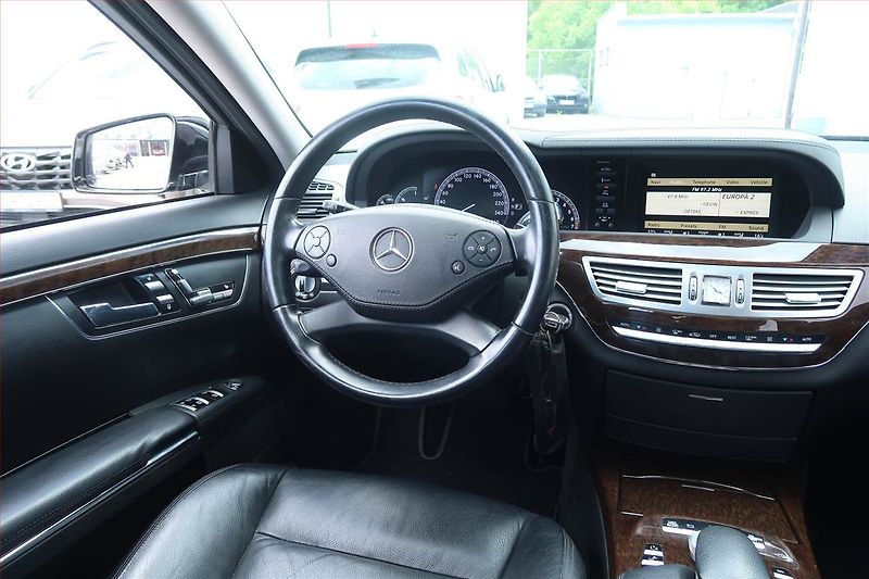 Mercedes-Benz Třídy S (2011) AMG Paket S 350 L, Automat - fotka 7 z 28