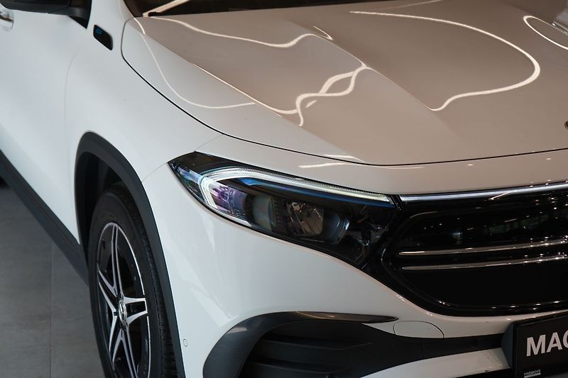 Mercedes-Benz EQA 250, AMG Line, Tažné,  KEYLESS - fotka 5 z 46