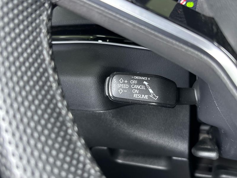 Škoda Karoq Sportline 4x4 DSG, nez. topení - fotka 23 z 30