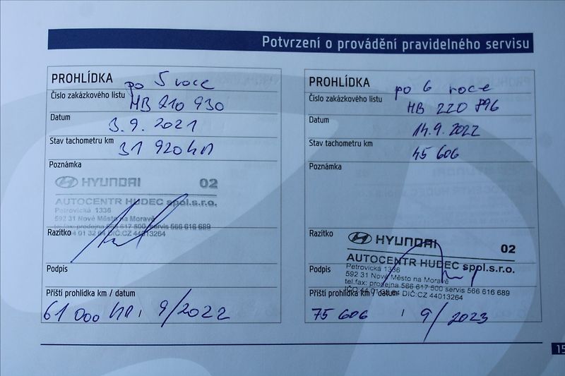 Hyundai i30 1,6 i  ČR,1.MAJ,WEEKEND DESIGN - fotka 29 z 31