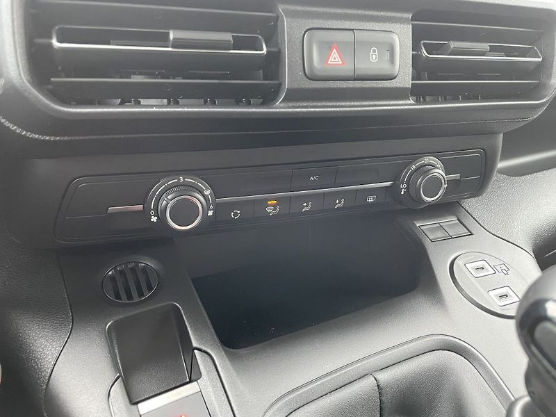 Toyota ProAce City Verso 1.5D MT 130k Business 7S - fotka 19 z 27