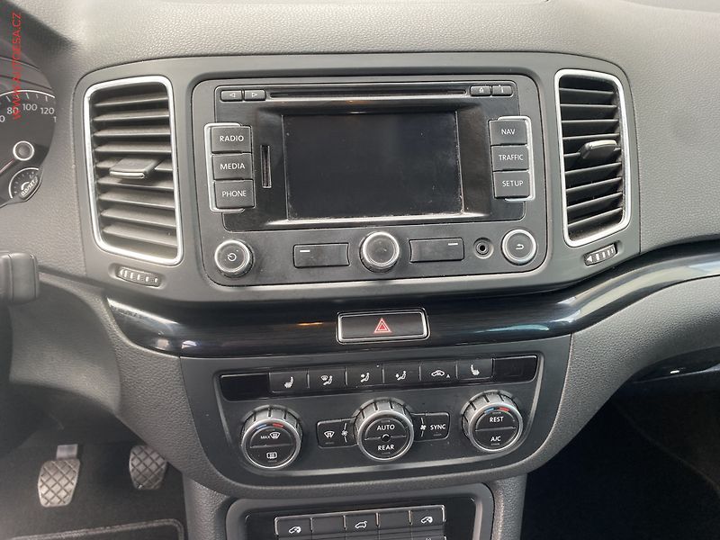 Seat Alhambra (2013) 2.0 TDi, Style, TZ, bixen - fotka 16 z 18
