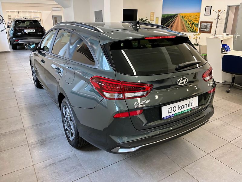Hyundai i30 1,6 T-GDi 110kW DCT GO CZECH - fotka 5 z 20