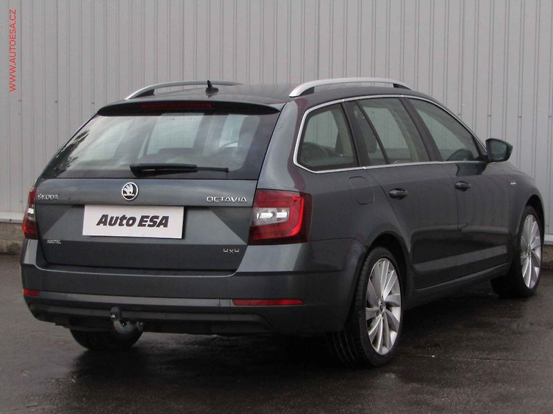 Škoda Octavia (2017) 2.0 TDi 4x4, 2.maj,ČR, L&K - fotka 4 z 25