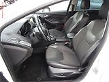 Ford Focus (2015) 2.0 TDCi, Titanium, AT, bixen - náhled 9
