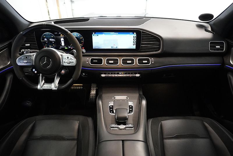 Mercedes-Benz GLS 63 AMG FULL OPTIONS - fotka 31 z 50