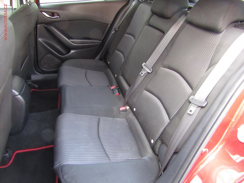 Mazda 3 (2015) 2.0 i, AC, xenon, navi - fotka 10 z 21