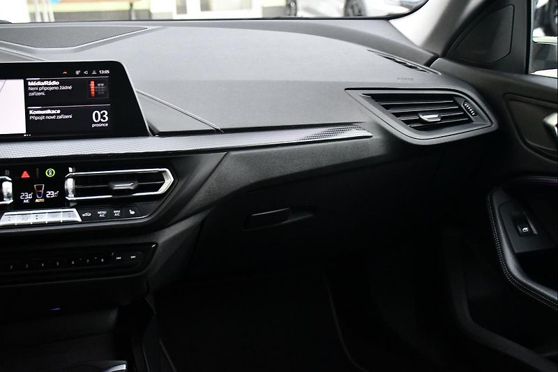 BMW Řada 2 218d LED NAVI REZERVACE - fotka 8 z 45
