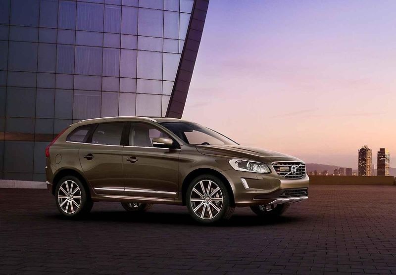 Autosalony ojetých aut Škoda jsou dnes často k nerozeznání od těch, kde se prodávají nová auta