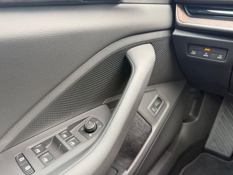 Škoda Superb (2025) 2.0 TDI 142kW 4x4 L&K Nez.Tope - fotka 11 z 35