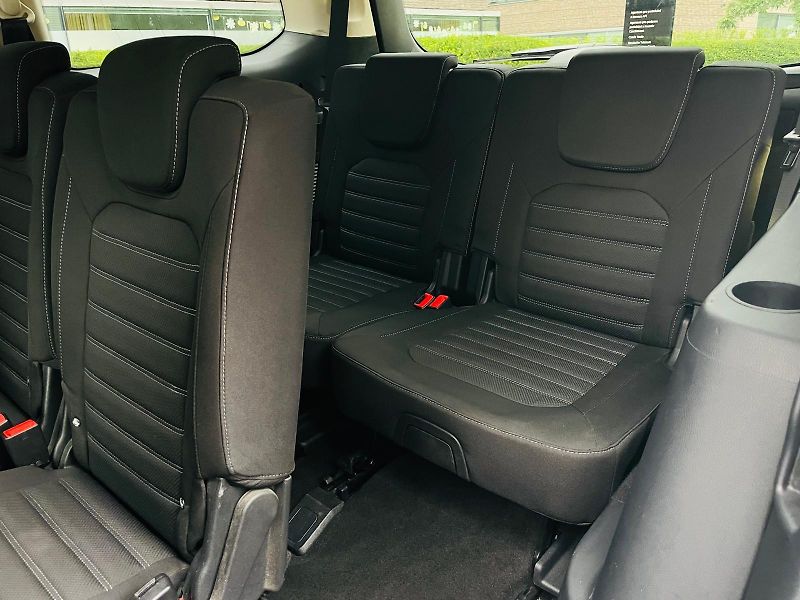 Ford Galaxy 2.0TDCi MANUÁL 7MÍST TAŽNÉ - fotka 35 z 53