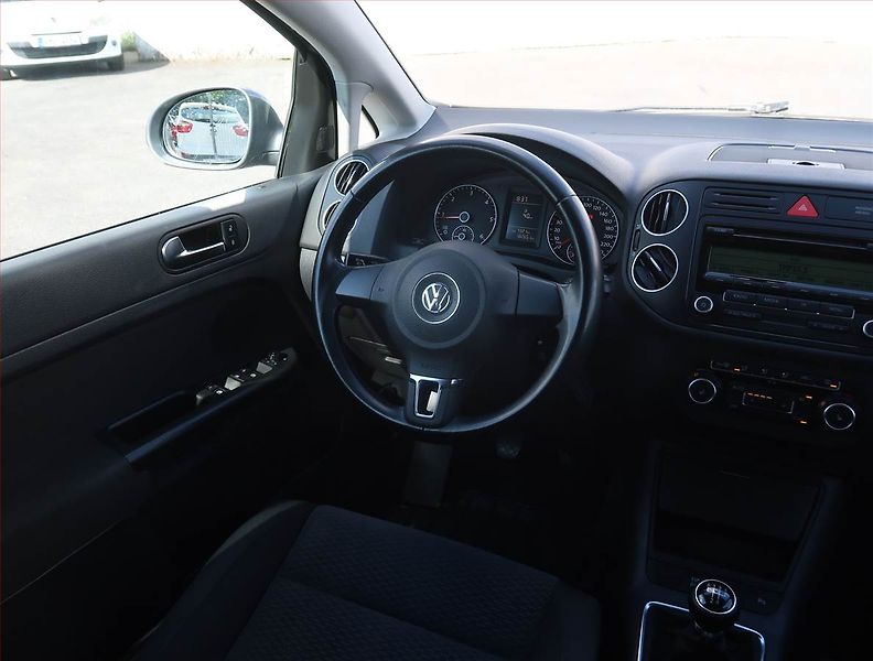 Volkswagen Golf Plus (2009) Comfortline 1.6 TDI - fotka 7 z 16