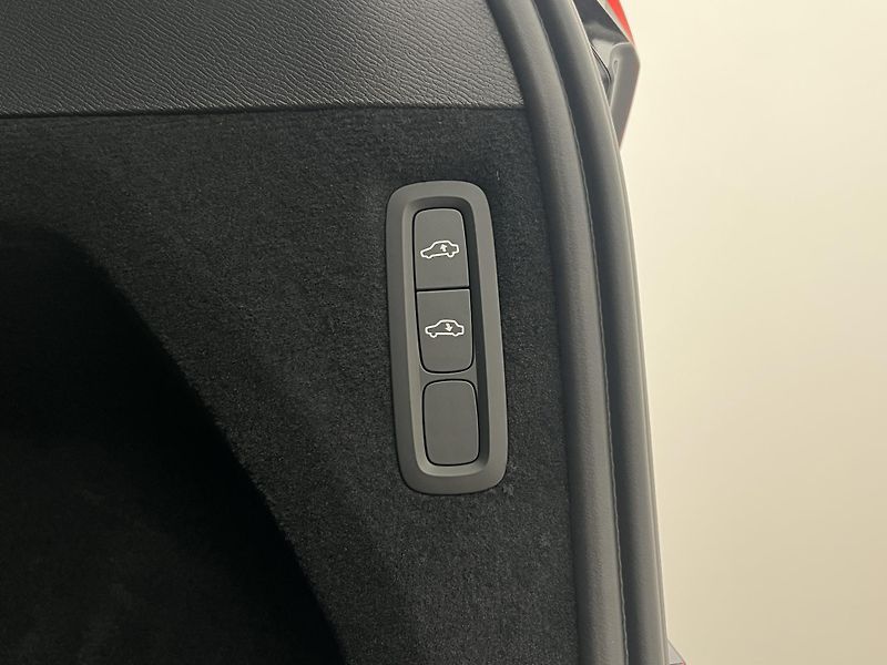 Volvo XC90 (2026) B5 AWD BRIGHT PLUS - fotka 17 z 42