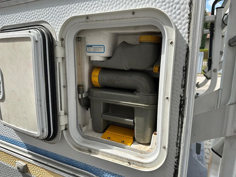 Eura Mobil Ostatní (1995) Fiat Ducato 2.5TDi-85KW-6.MÍST - fotka 16 z 58