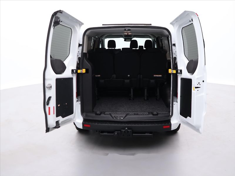 Ford Transit Custom 2,0 EcoBlue 136kW Titanium L2 - fotka 9 z 28