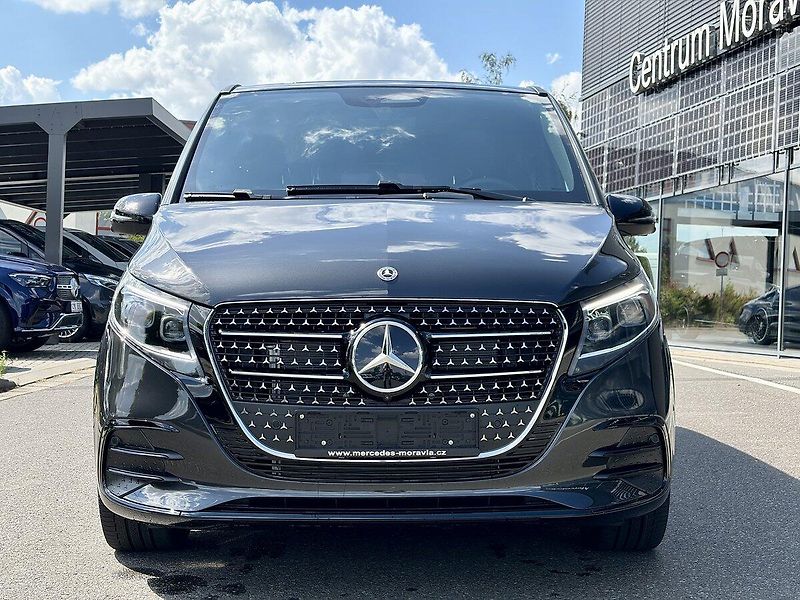 Mercedes-Benz Třídy V (2026) 300d EXCLUSIVE AMG 4M L AIR - fotka 2 z 37