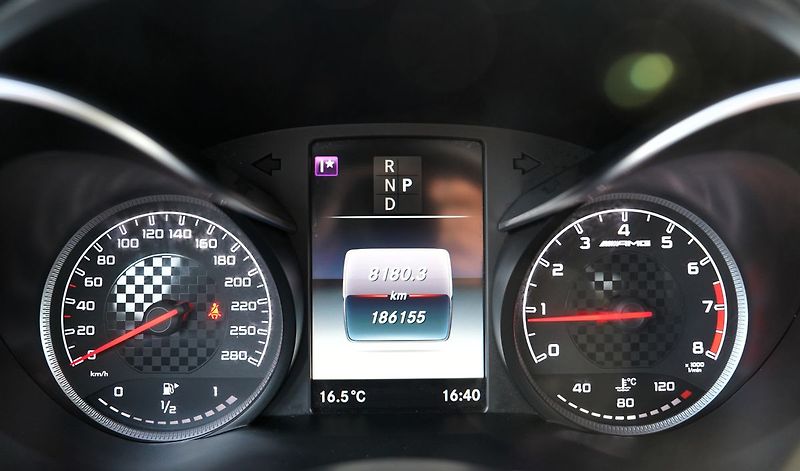 Mercedes-Benz Třídy C C43 AMG 4Matic/ČR/Performance - fotka 41 z 42