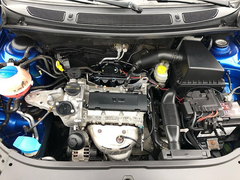 Škoda Fabia 1.2 HTP AMBITION - fotka 27 z 27