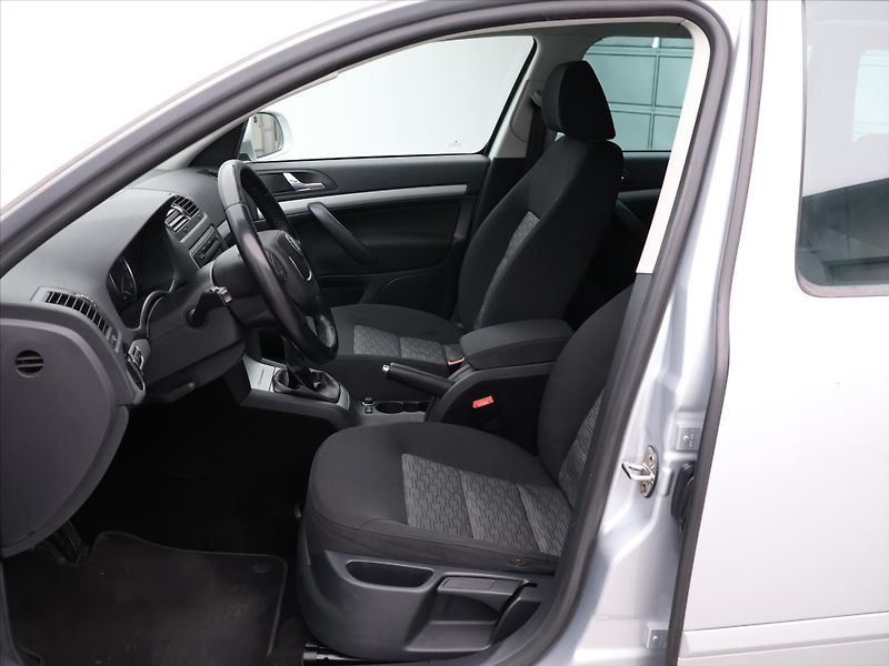 Škoda Octavia 1,4 TSI 90kW Elegance - fotka 10 z 28