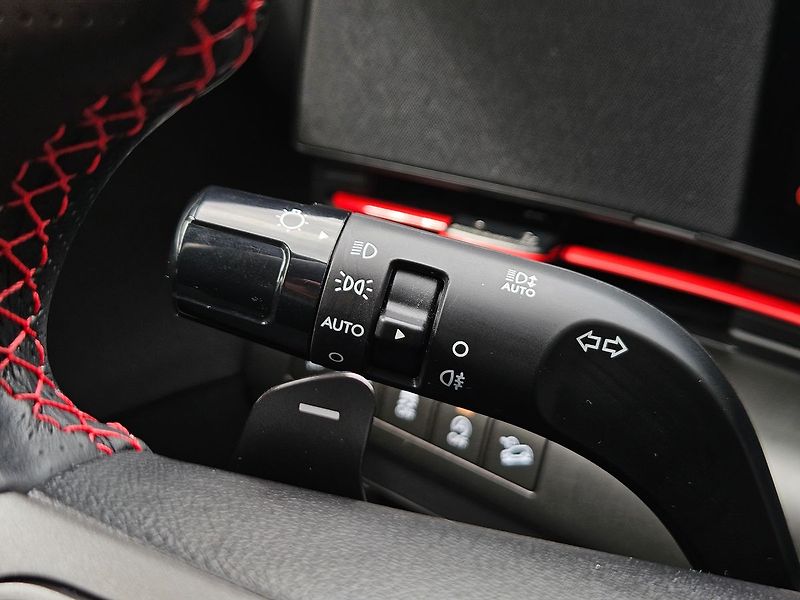 Hyundai Kona 1.6T-GDi 4x4 DCT N-Line,serv.k - fotka 18 z 35