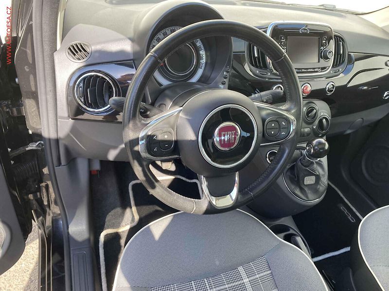 Fiat 500 (2015) 0.9T, Lounge, panor - fotka 11 z 14