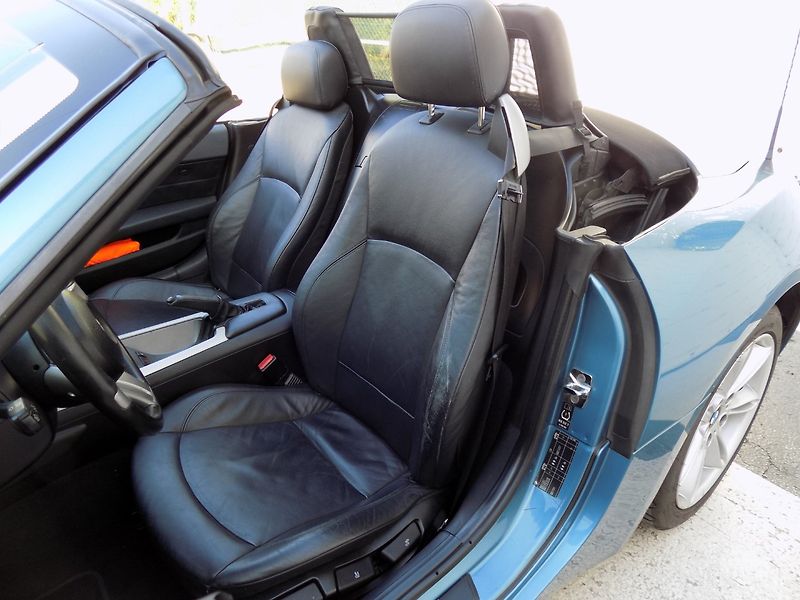 BMW Z4 (2004) 2.5i/el.střecha/klima/xenon/ - fotka 17 z 31