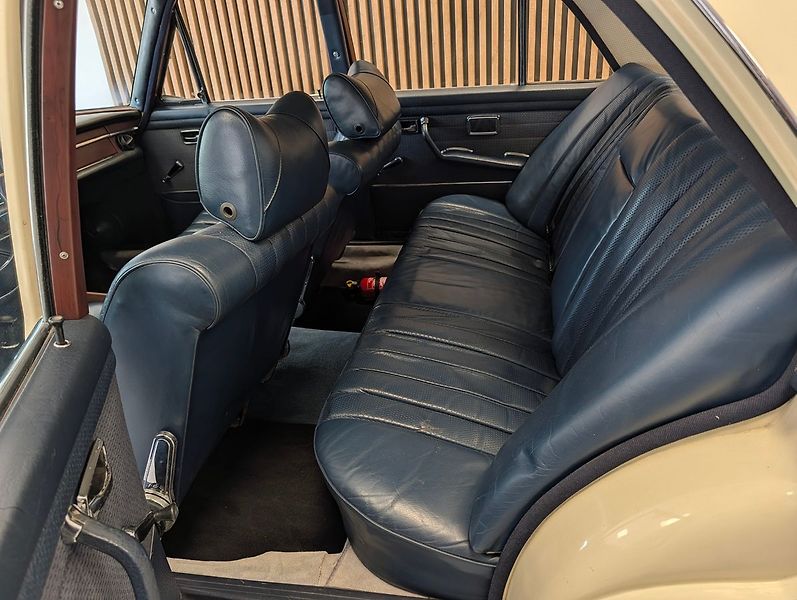 Mercedes-Benz Třídy S W108 - fotka 23 z 36