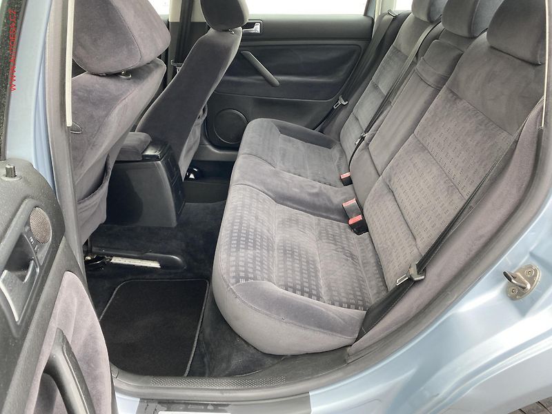 Volkswagen Passat (2003) 1.6 i, AC, tempo - fotka 10 z 15