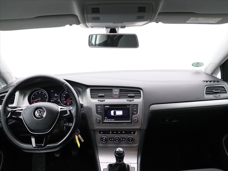 Volkswagen Golf 1,4 TSI 90kW Comfortline CZ - fotka 22 z 29