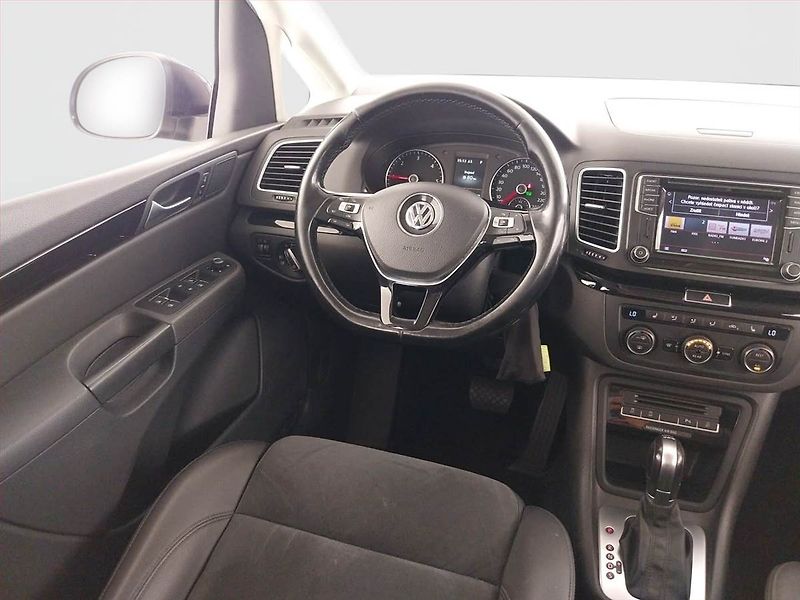 Volkswagen Sharan (2017) 2.0 TDI BMT, Automat, Kůže - fotka 7 z 22