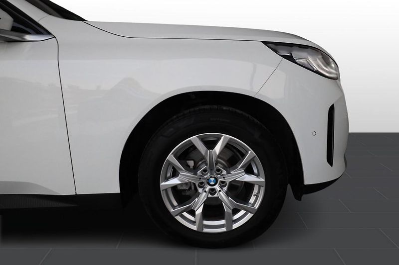 BMW X3 20 xDrive - fotka 7 z 23