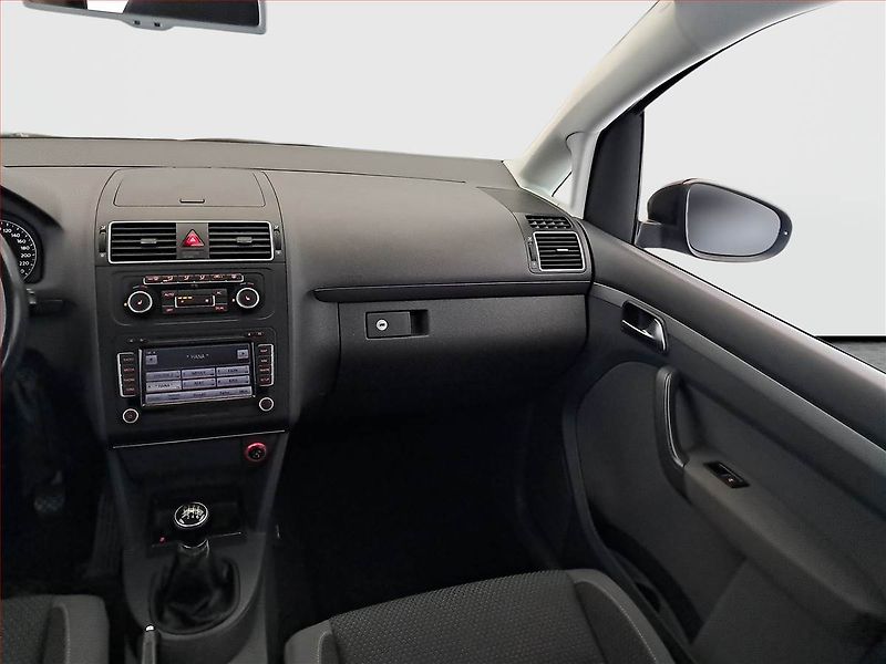 Volkswagen Touran (2011) 1.4 TSI, 7 míst, Navi - fotka 8 z 21
