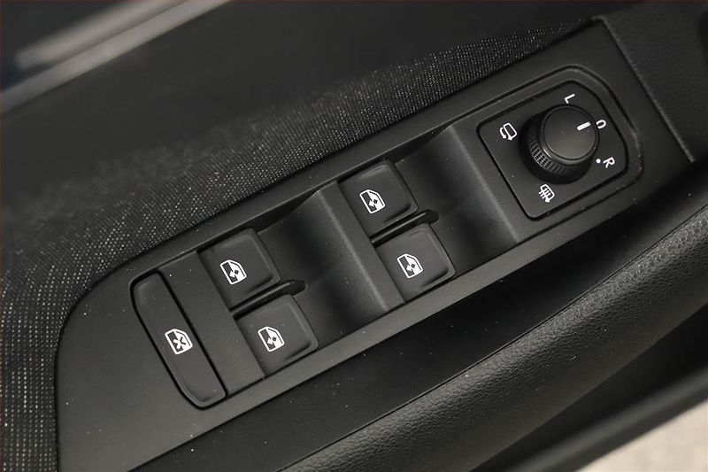 Škoda Scala (2021) Style 1.5 TSI, ČR,1.maj - fotka 16 z 19