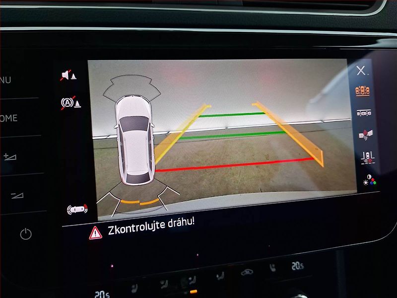 Škoda Superb (2018) Laurin&Klement 2.0 TSI - fotka 17 z 27