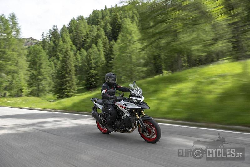 Benelli (2026) TRK 902 Stradale - fotka 13 z 18