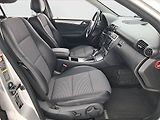 Mercedes-Benz Třídy C (2004) C 220 CDI , Automat - náhled 9