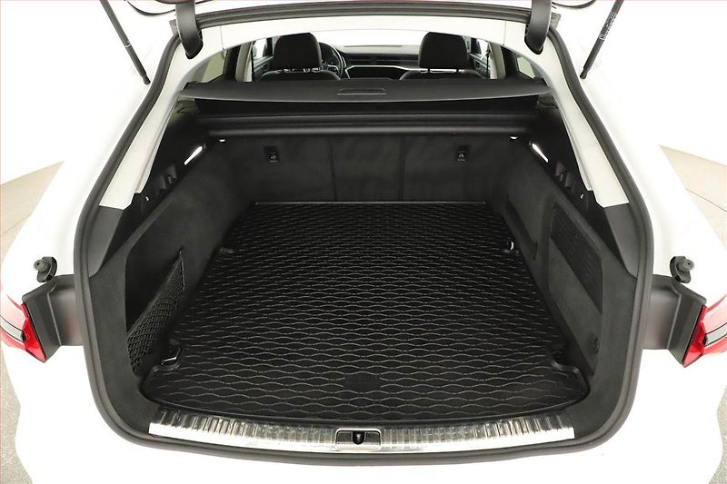 Audi A6 (2022) 45 TFSI - fotka 19 z 20