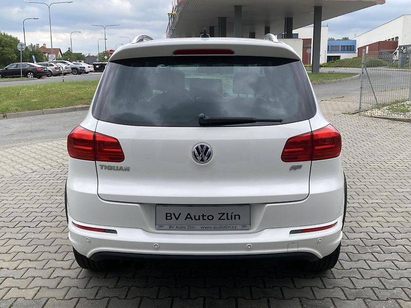 Volkswagen Tiguan (2013) 2.0TDI R-line - fotka 4 z 37