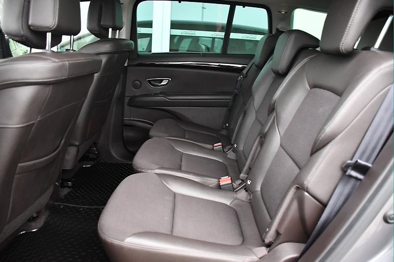 Renault Espace 1.6dCi 118kW - fotka 19 z 38