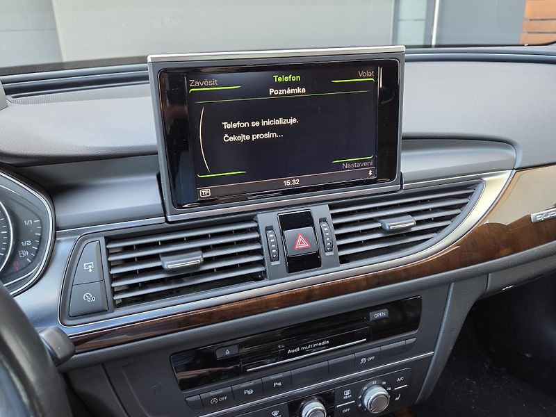 Audi A6 Avant 3,0TDi Quattro S-Line 2maj HUD - fotka 26 z 41
