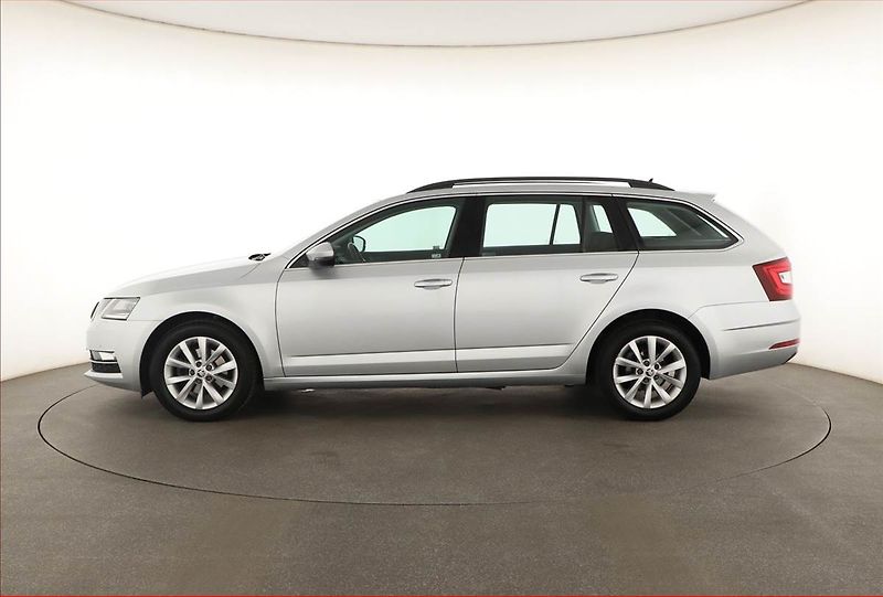 Škoda Octavia (2019) 1.5 TSI G-TEC, Automat - fotka 3 z 19
