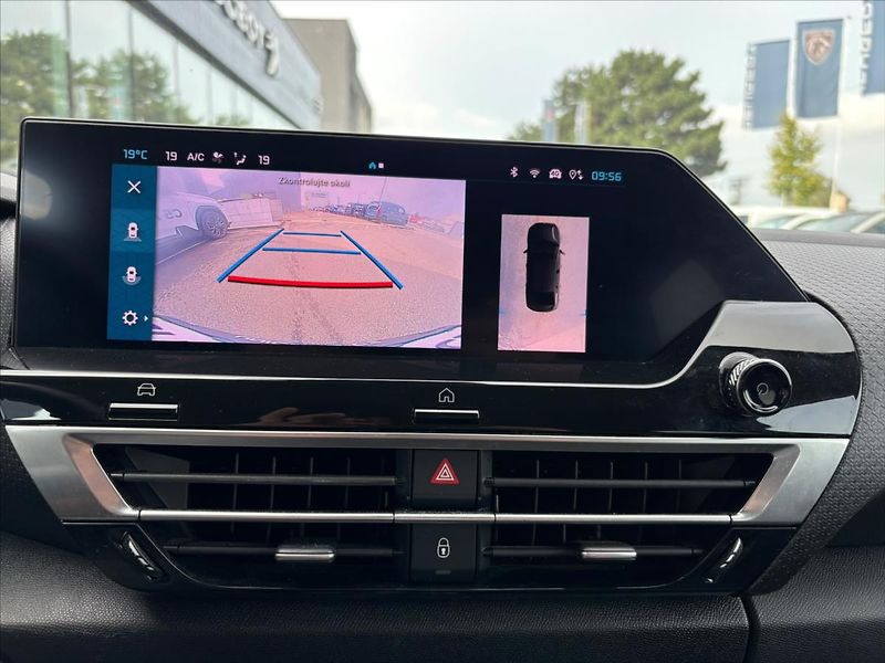 Citroën C4 X 1,2 PureTech  Shine EAT8 - fotka 20 z 28