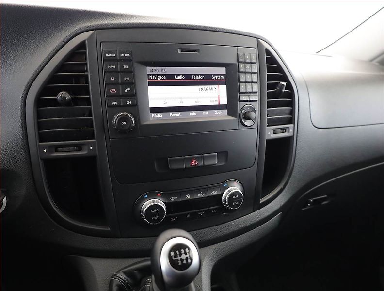Mercedes-Benz Vito (2015) 111 CDI, Bus, 8Míst, ČR - fotka 10 z 18