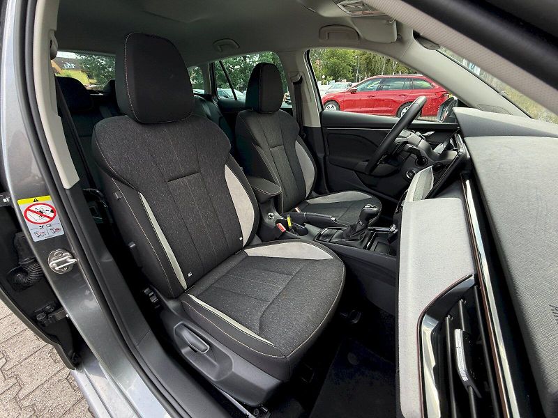 Škoda Scala (2025) 1.0 TSI 85 kW DSG TopSelection - fotka 22 z 25