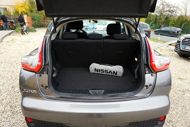 Nissan Juke (2015) 1,6i 69 kW - fotka 14 z 40