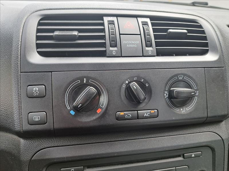 Škoda Fabia 1,2 HTP - fotka 24 z 47