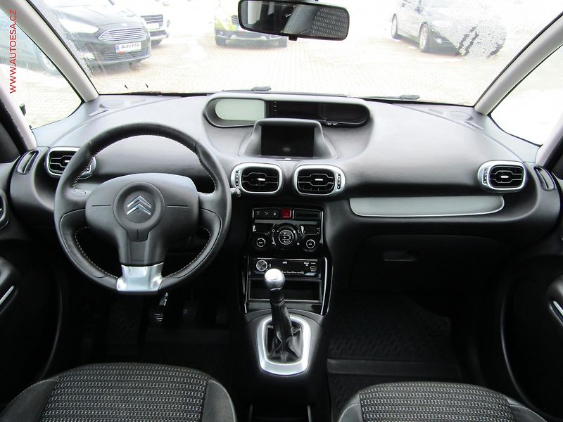 Citroën C3 Picasso (2009) 1.6 VTi, Exclusive, panor - fotka 8 z 16